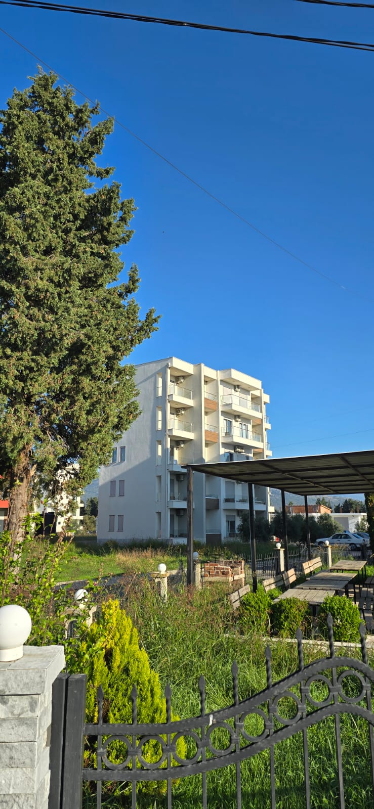 Budynek z oddali